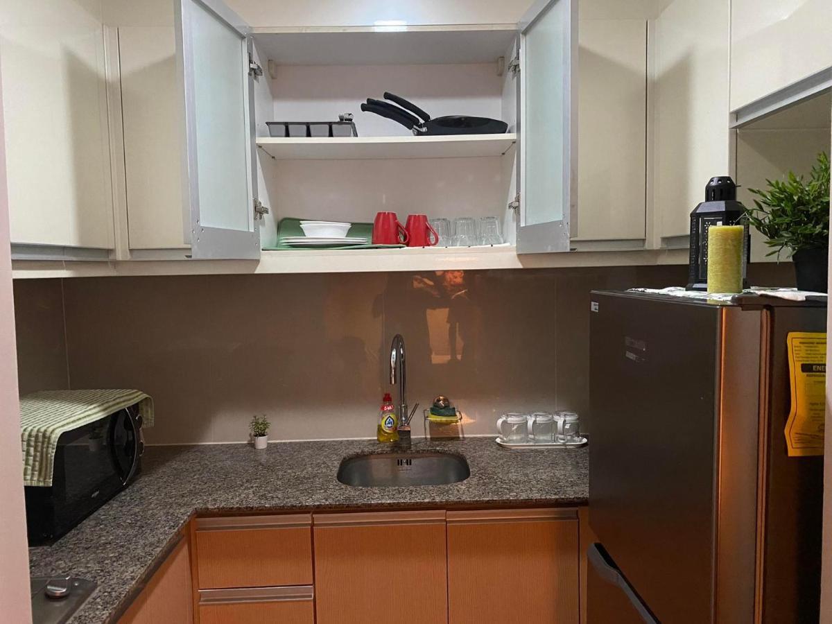 81 Newport C5 10I Balcony & Pool Across Naia T3 Pasay Exterior foto